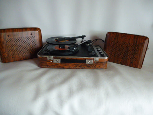 Electrophone stéréo à changeur automatique Teppaz STC100