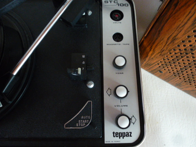 Electrophone stéréo à changeur automatique Teppaz STC100