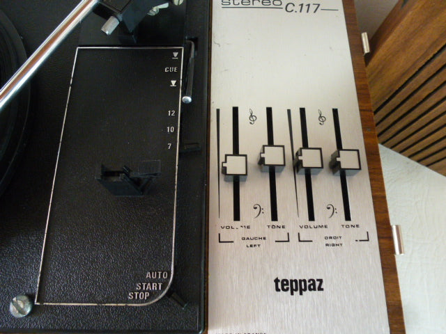 Teppaz STC117 Stereo Record Player with Auto Changer