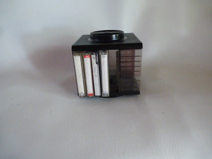 Tour de rangement pour cassettes audio