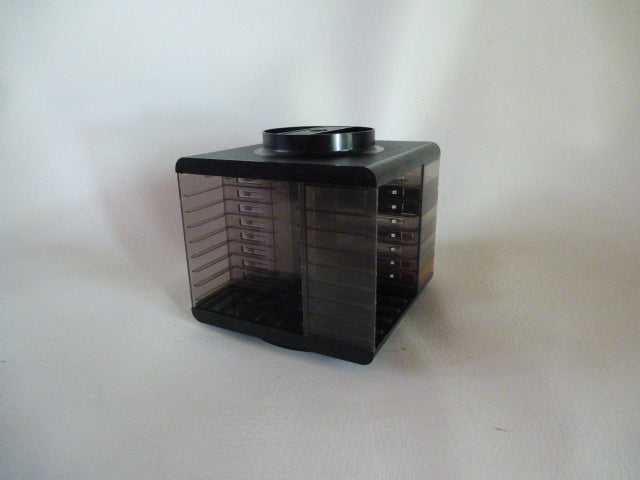 Tour de rangement pour cassettes audio
