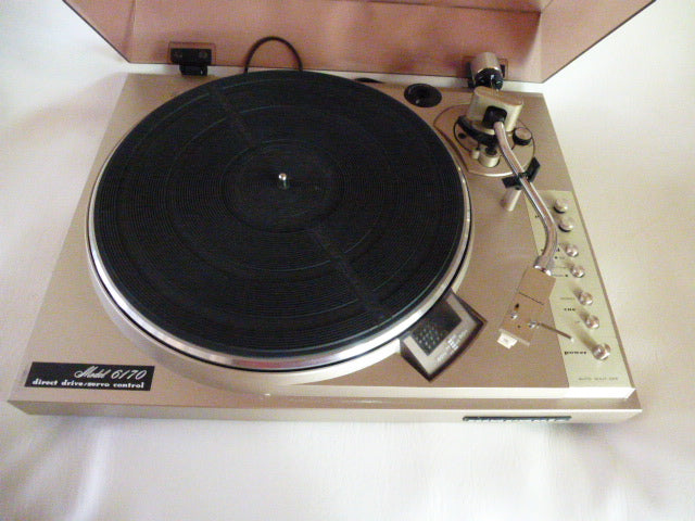 Platine tourne disque Hi-Fi Marantz model 6170