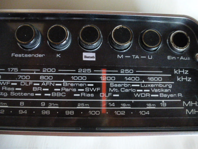 Radio "vintage" Saba Transeuropa K avec Bluetooth