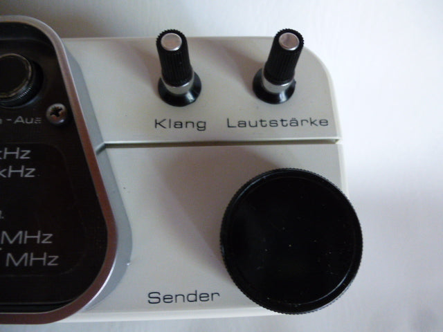 Radio "vintage" Saba Transeuropa K avec Bluetooth