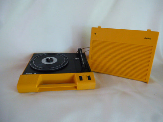 Electrophone Radiola 22AF180 red