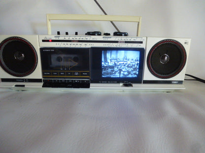 Radio cassette télé Yoko TV-816B