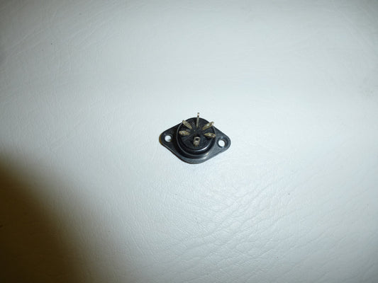 DIN 5-pin female chassis socket